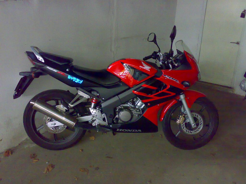 2Nd hand honda cbr 125 #7